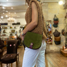 Charger l'image dans la galerie, Sac LE MAMOUR en Velours Leccio et Cuir Bordeaux