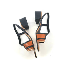 Charger l'image dans la galerie, Sandale Petit Talon Trotteur en Cuir Noir Cognac et Beige