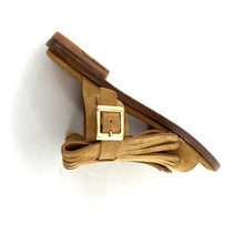 Charger l'image dans la galerie, Sandale Large Patte Frangée en Daim Sable