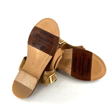 Charger l'image dans la galerie, Sandale Large Patte Frangée en Daim Sable