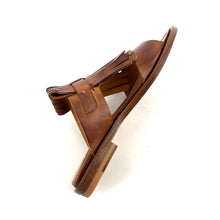 Charger l'image dans la galerie, Sandale Large Patte Frangée en Cuir Nocce