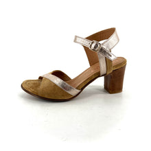 Charger l'image dans la galerie, Sandale à Talon en Daim Sable et Cuir Platine