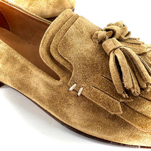 Charger l'image dans la galerie, Mocassin Patte Frangée et Pomponbs en Daim Sable