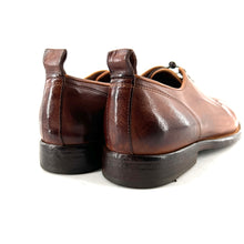 Load image into Gallery viewer, Derby en Cuir Patiné Cognac
