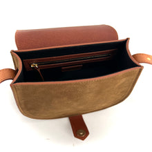 Charger l'image dans la galerie, Sac LE MAMOUR en Velours Caramel et Cuir Tobacco