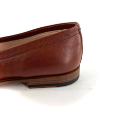 Charger l'image dans la galerie, Mocassin à Pompons en Cuir Ultra Souple Camel