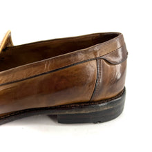 Load image into Gallery viewer, Mocassin Patte Frangée en Cuir Corteccia