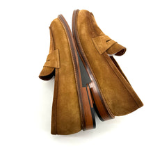 Load image into Gallery viewer, Mocassin Semelle Débordante en Daim Sable Foncé