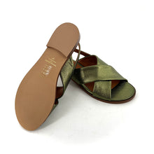 Charger l'image dans la galerie, Sandale AXELLE en Cuir Métallisé Vert