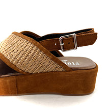 Charger l'image dans la galerie, Sandale Semelle Épaisse en Daim Camel et Paille Enduite