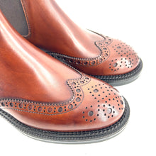Charger l'image dans la galerie, Chelsea Boots Bout Fleuri en Cuir Cognac
