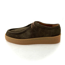 Load image into Gallery viewer, Chaussure Lacets Semelle Gomme en Daim Kaki