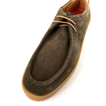 Load image into Gallery viewer, Chaussure Lacets Semelle Gomme en Daim Kaki