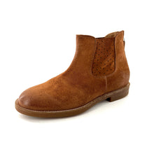 Charger l'image dans la galerie, Boots Zippé Arrière en Daim et Daim Perforé Camel