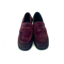 Charger l'image dans la galerie, Mocassin Petit Talon Trotteur en Daim Bordeaux