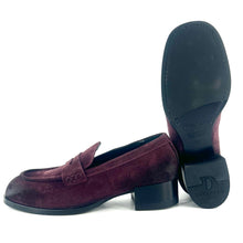 Charger l'image dans la galerie, Mocassin Petit Talon Trotteur en Daim Bordeaux