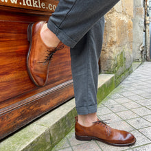 Load image into Gallery viewer, Derby en Cuir Patiné Cognac