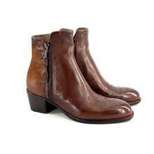 Load image into Gallery viewer, Boots Tiag Talon Trotteur en Cuir et Croûte Cognac