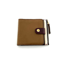 Charger l'image dans la galerie, Mini Portefeuille PARIS-LISBONNE CLOWN en Cuir Bordeaux Crème et Bronze