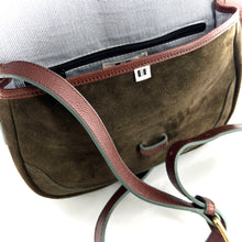 Charger l'image dans la galerie, Sac Bandoulière Bi-Matière en Cuir Marron et Daim Kaki