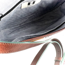 Charger l'image dans la galerie, Sac Bandoulière Bi-Matière en Cuir Marron et Daim Tabac