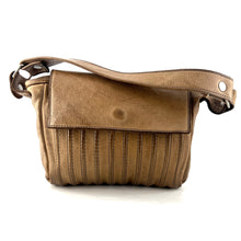 Load image into Gallery viewer, Sac TOP FLAP en Cuir Biscuit Gold