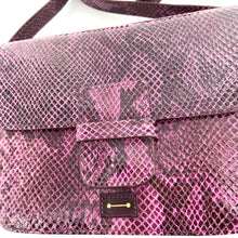 Charger l'image dans la galerie, Sac LOUISE en Cuir Mauve Imprimé Python