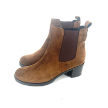 Load image into Gallery viewer, Chelsea Boots Talon Trotteur en Daim Cognac