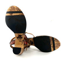 Charger l'image dans la galerie, Sandale à Talon Montage Salomé en Cuir Cognac Beige et Noir