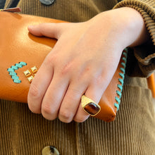 Charger l'image dans la galerie, Bague EMPREINTE en Oeil de Tigre et Plaqué Or