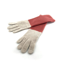 Charger l'image dans la galerie, Longs Gants Bi-Colore en Laine et Cachemire Blanc Cassé / Rose