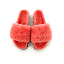 Charger l'image dans la galerie, Pantoufles en Peau Lainée Rose Semelle façon "Birkenstock"