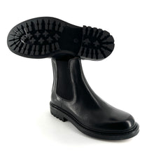 Load image into Gallery viewer, Chelsea Boots Semelle Crantée en Cuir Noir