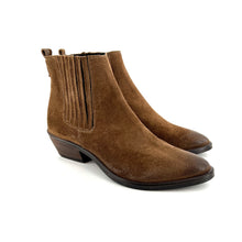 Load image into Gallery viewer, Boots Tiag Élastiquée en Daim Sigaro