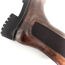 Load image into Gallery viewer, Chelsea Boots Semelle Crantée en Cuir Marron