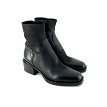 Load image into Gallery viewer, Boots Talon Trotteur Zippé Intérieur en Cuir Noir