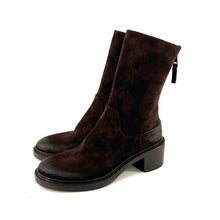 Charger l'image dans la galerie, Boots Talon Trotteur Zippé Arrière en Daim Marron