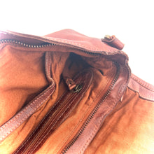 Charger l'image dans la galerie, Sac Bandoulière Patchwork de Cuir Camel