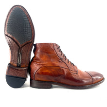 Charger l'image dans la galerie, Chaussure Lacets Montante en Cuir Cognac Patiné