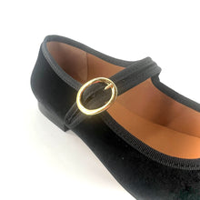 Load image into Gallery viewer, Ballerine LÉONIE en Velours Noir