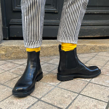 Load image into Gallery viewer, Chelsea Boots Semelle Crantée en Cuir Noir