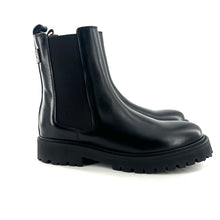 Load image into Gallery viewer, Boots Semelle Crantée JOYCE en Cuir Glacé Noir