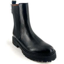 Load image into Gallery viewer, Boots Semelle Crantée JOYCE en Cuir Glacé Noir