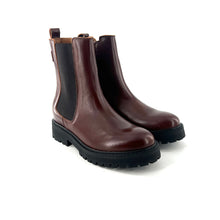 Load image into Gallery viewer, Boots Semelle Crantée JOYCE en Cuir Glacé Whisky