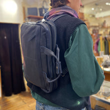 Charger l'image dans la galerie, Astucieux Cartable Sac à Dos en Cuir Marine