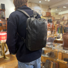 Charger l'image dans la galerie, Sac à Dos en Cuir Noir