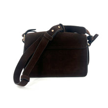 Load image into Gallery viewer, Sac DAY FIVE M en Suede Chocolat