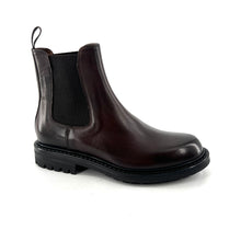 Load image into Gallery viewer, Chelsea Boots Fine Semelle Crantée en Cuir Marron Foncé
