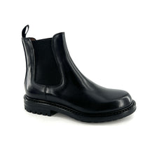 Load image into Gallery viewer, Chelsea Boots Fine Semelle Crantée en Cuir Noir