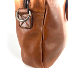 Charger l'image dans la galerie, Porte-Documents en cuir Camel